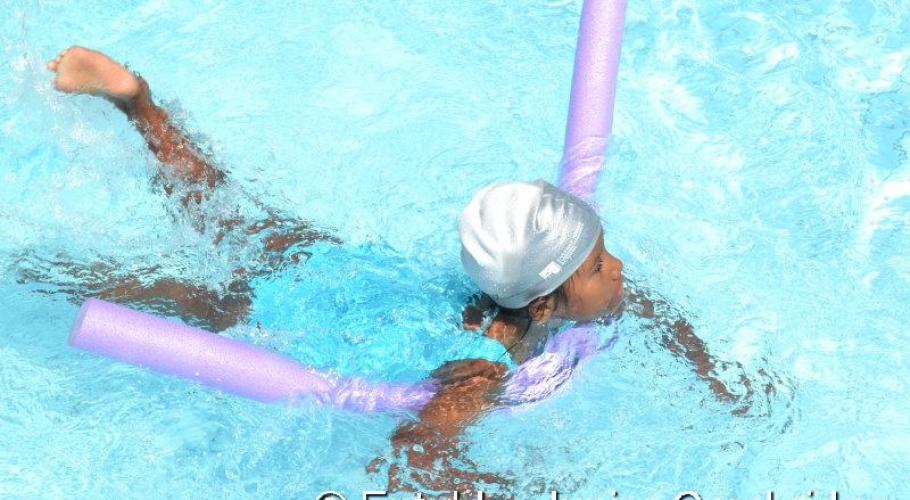 Entebbe Junior Cambridge Swimming Fete077