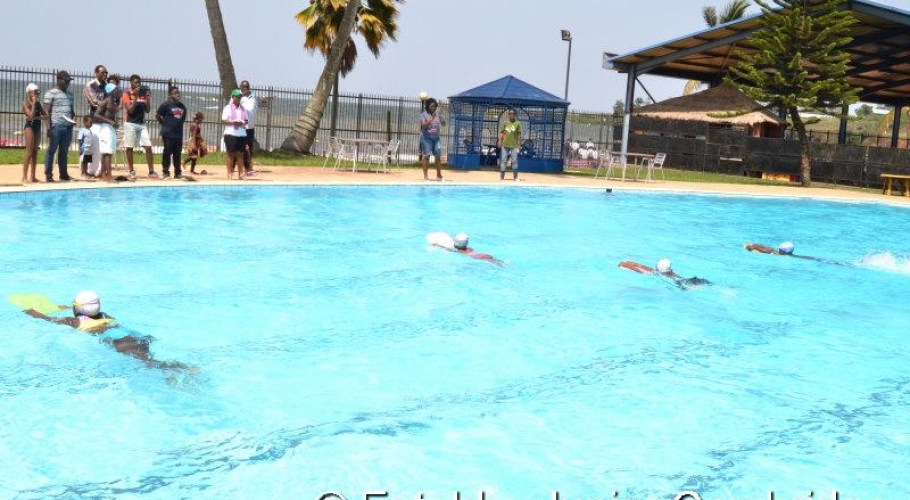 Entebbe Junior Cambridge Swimming Fete040