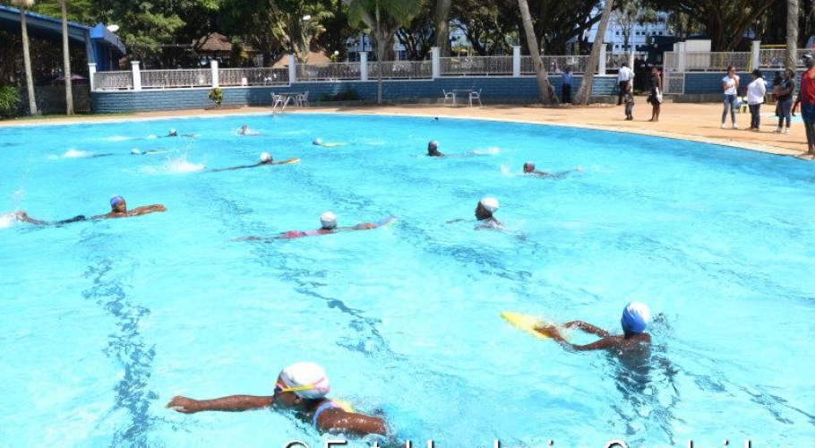 Entebbe Junior Cambridge Swimming Fete026
